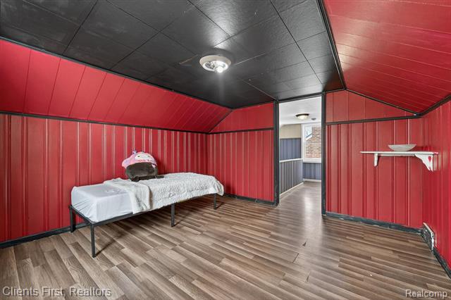 Builiding view twenty three for 13498 Callender, Southgate, MI. 48195