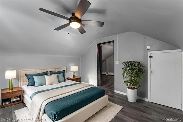 Builiding view eight for 1811 15Th, Wyandotte, MI. 48192