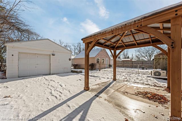 Builiding view ten for 1811 15Th, Wyandotte, MI. 48192