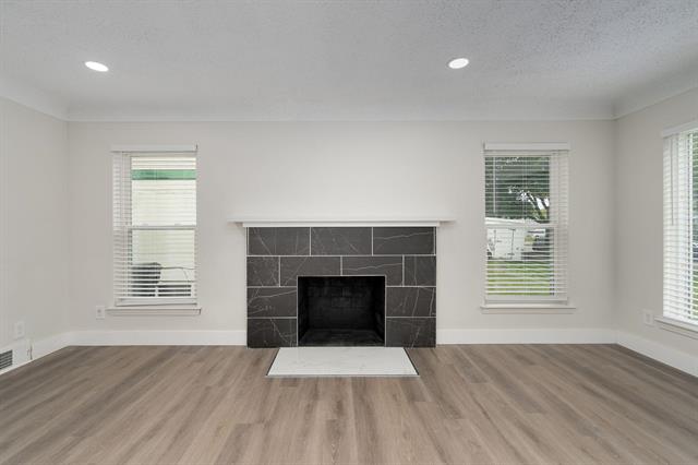 Builiding view eleven for 24691 Parklawn, Oak Park, MI. 48237