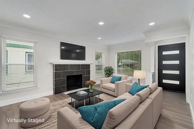 Builiding view nine for 24691 Parklawn, Oak Park, MI. 48237