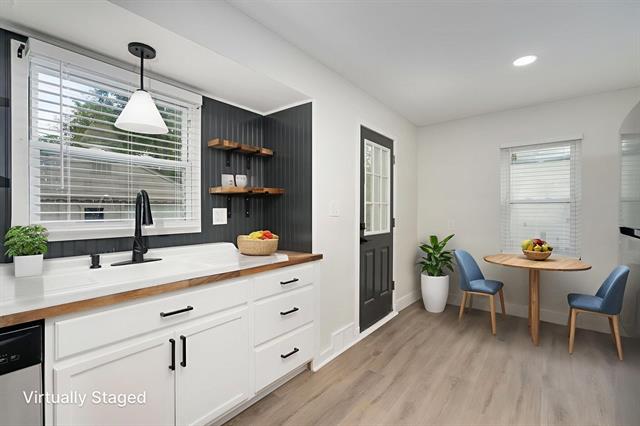 Builiding view three for 24691 Parklawn, Oak Park, MI. 48237