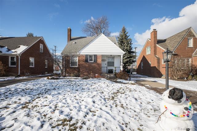 Builiding view thirty for 2050 17Th, Wyandotte, MI. 48192