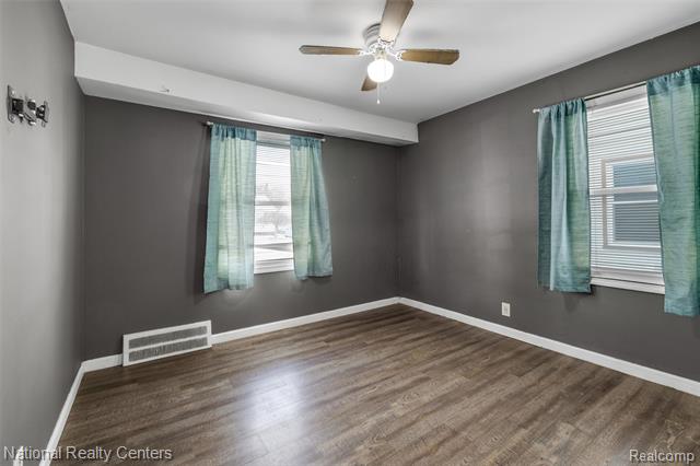 Builiding view five for 12173 Pearl, Southgate, MI. 48195