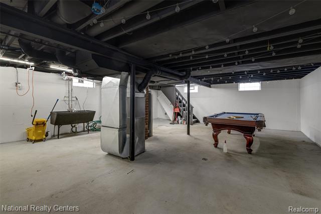 Builiding view fourteen for 12173 Pearl, Southgate, MI. 48195