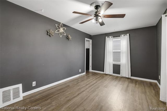 Builiding view two for 12173 Pearl, Southgate, MI. 48195