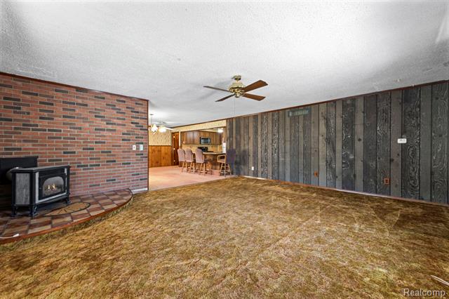 Builiding view twenty five for 12435 Agnes, Southgate, MI. 48195