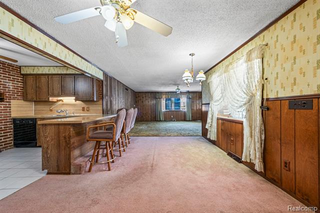 Builiding view twenty three for 12435 Agnes, Southgate, MI. 48195