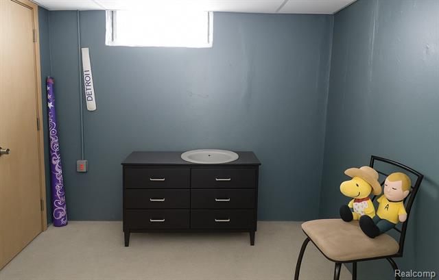 Builiding view twelve for 1835 Ford, Lincoln Park, MI. 48146