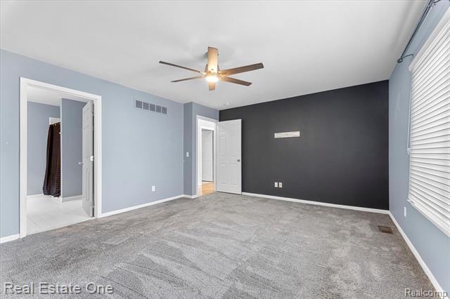 Builiding view fifteen for 15405 Oakleigh, Southgate, MI. 48195