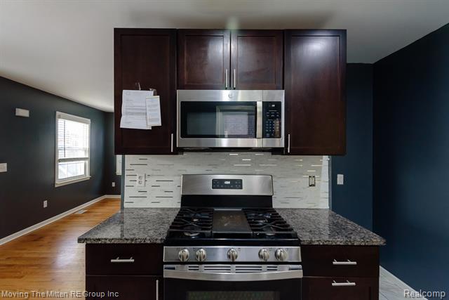 Builiding view nine for 4137 Duplex, Lincoln Park, MI. 48146