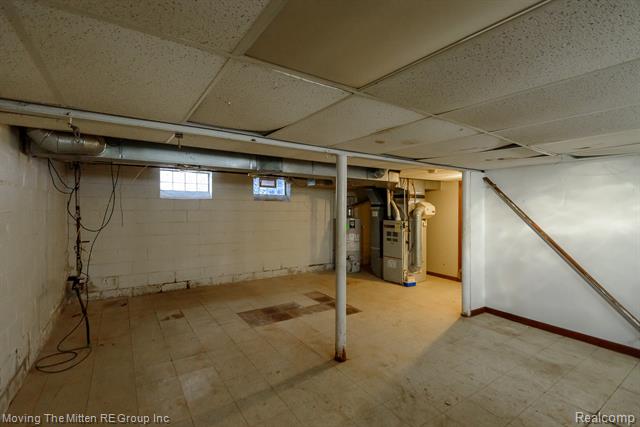 Builiding view nineteen for 4137 Duplex, Lincoln Park, MI. 48146