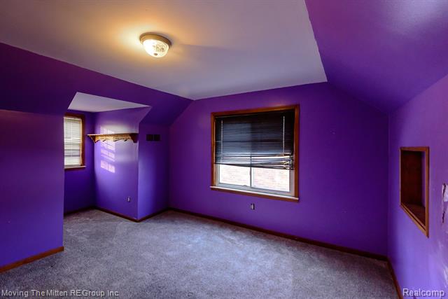 Builiding view seventeen for 4137 Duplex, Lincoln Park, MI. 48146