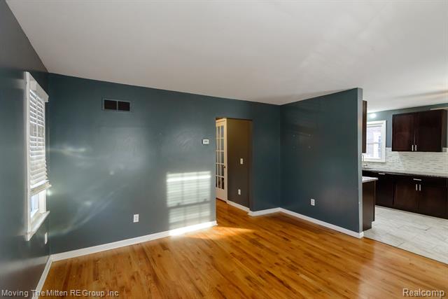 Builiding view three for 4137 Duplex, Lincoln Park, MI. 48146