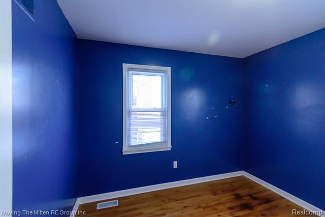 Builiding view twelve for 4137 Duplex, Lincoln Park, MI. 48146