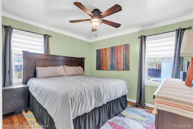 Builiding view fourteen for 1052 Michigan, Lincoln Park, MI. 48146