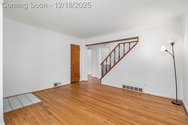 Builiding view six for 9885 Hubert, Allen Park, MI. 48101