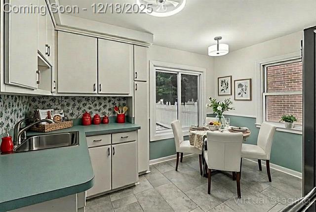 Builiding view ten for 9885 Hubert, Allen Park, MI. 48101