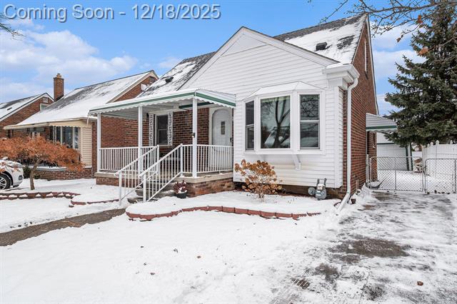 Builiding view thirty four for 9885 Hubert, Allen Park, MI. 48101