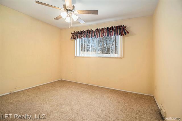 Builiding view fifteen for 2160 Malvina, Lincoln Park, MI. 48146