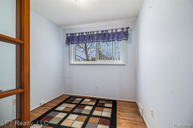 Builiding view thirteen for 2160 Malvina, Lincoln Park, MI. 48146