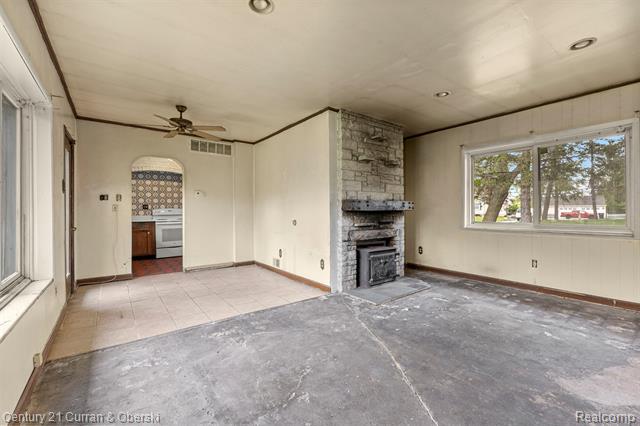 Builiding view ten for 25205 Inkster, Farmington, MI. 48336