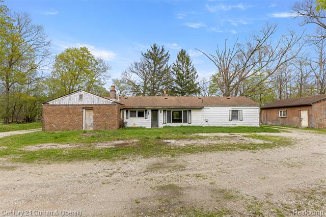 Builiding view thirty two for 25205 Inkster, Farmington, MI. 48336