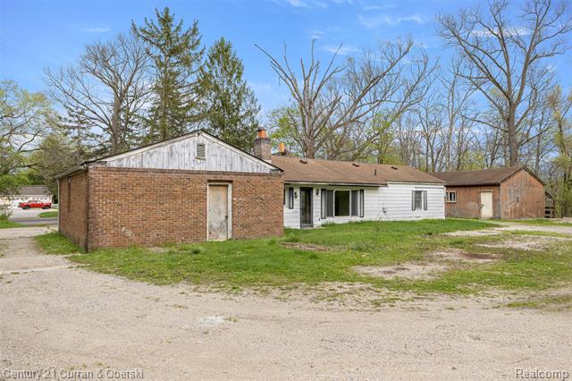 Builiding view thirty for 25205 Inkster, Farmington, MI. 48336