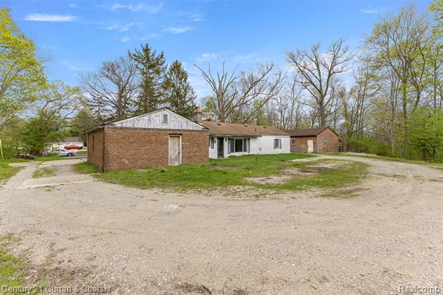 Builiding view twenty nine for 25205 Inkster, Farmington, MI. 48336