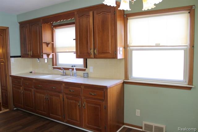 Builiding view thirteen for 1214 15Th, Wyandotte, MI. 48192