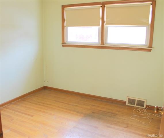 Builiding view twenty one for 1214 15Th, Wyandotte, MI. 48192