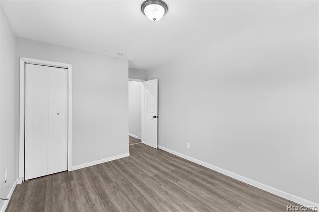 Builiding view seventeen for 1685 Merrill, Lincoln Park, MI. 48146