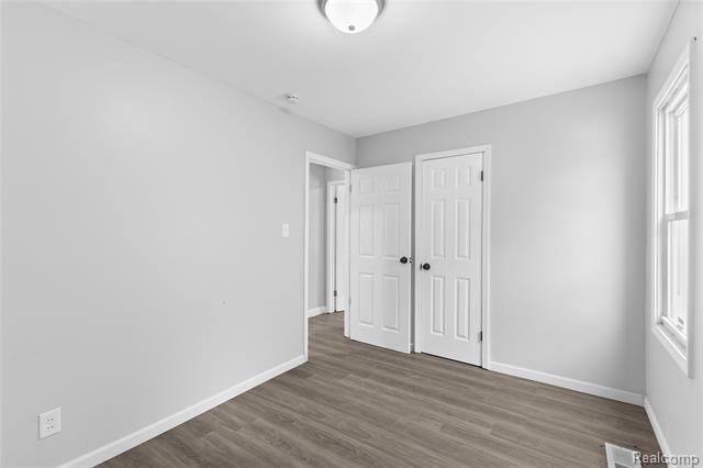 Builiding view twenty for 1685 Merrill, Lincoln Park, MI. 48146