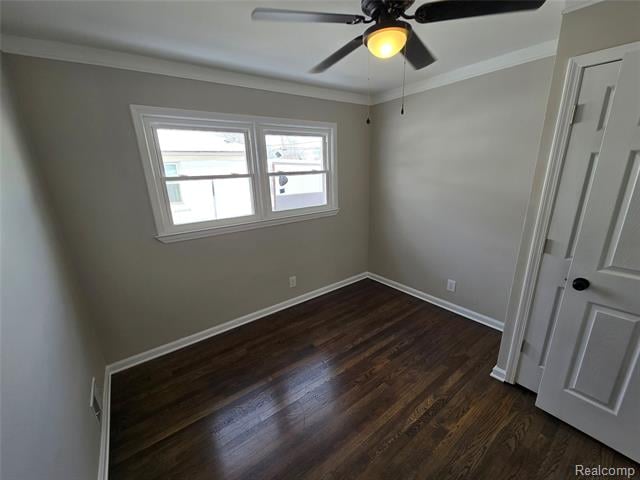 Builiding view six for 816 London, Lincoln Park, MI. 48146