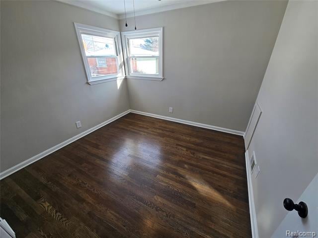 Builiding view ten for 816 London, Lincoln Park, MI. 48146