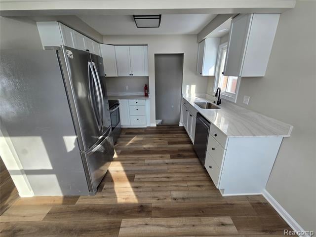 Builiding view three for 816 London, Lincoln Park, MI. 48146