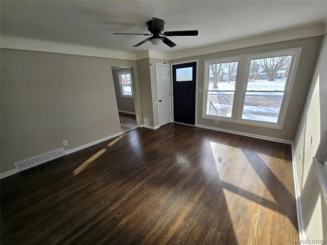 Builiding view two for 816 London, Lincoln Park, MI. 48146