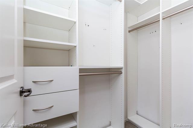 Builiding view eighteen for 24975 Bloomfield, Novi, MI. 48375