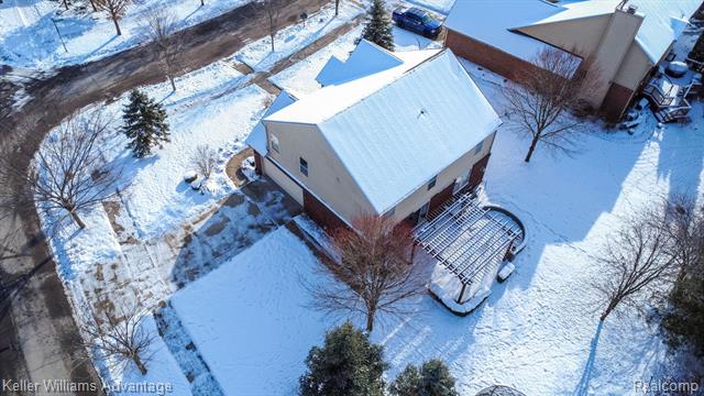 Builiding view fifty four for 24975 Bloomfield, Novi, MI. 48375