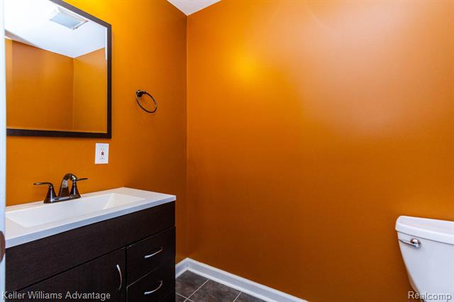 Builiding view forty for 24975 Bloomfield, Novi, MI. 48375