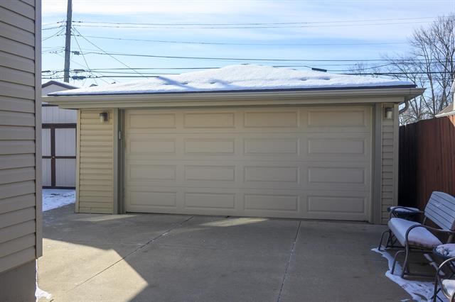 Builiding view nineteen for 483 Park, Lincoln Park, MI. 48146