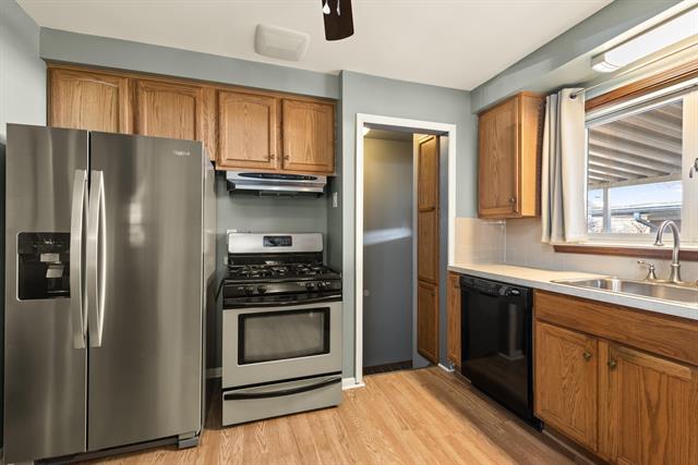 Builiding view two for 483 Park, Lincoln Park, MI. 48146