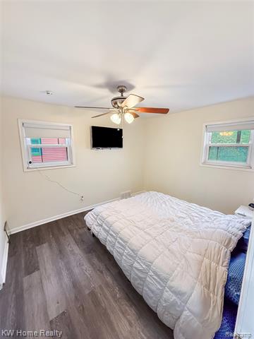 Builiding view three for 4375 7Th, Ecorse, MI. 48229