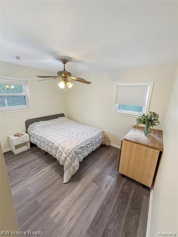 Builiding view twelve for 4375 7Th, Ecorse, MI. 48229