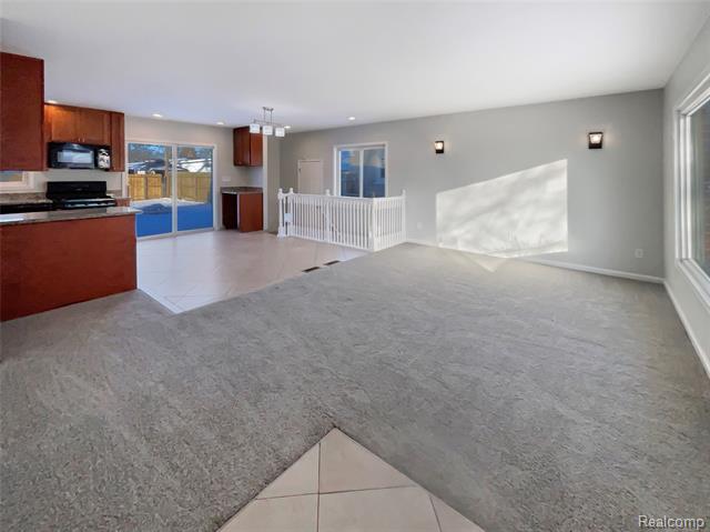 Builiding view six for 22324 Wohlfeil, Taylor, MI. 48180