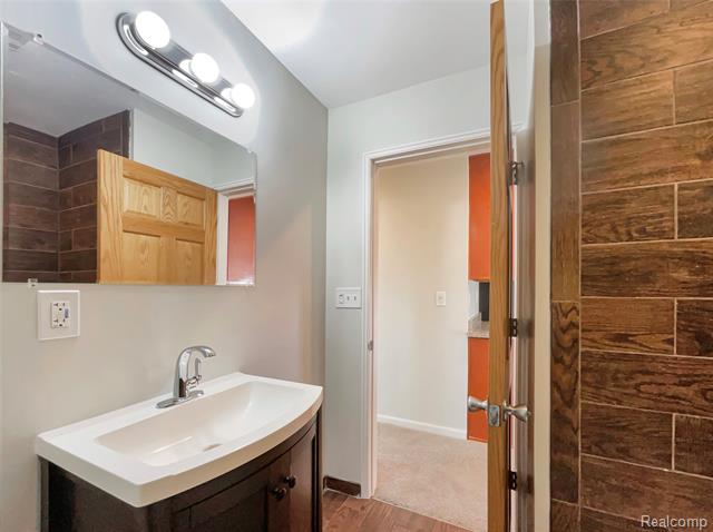 Builiding view ten for 22324 Wohlfeil, Taylor, MI. 48180