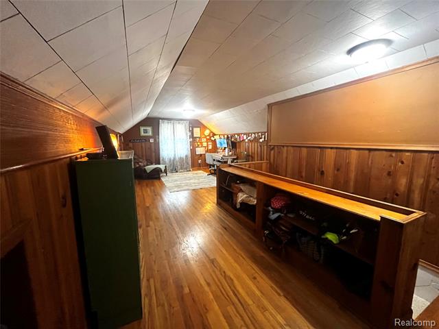 Builiding view nineteen for 15854 Englewood, Allen Park, MI. 48101