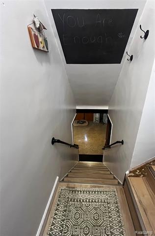 Builiding view twenty two for 15854 Englewood, Allen Park, MI. 48101