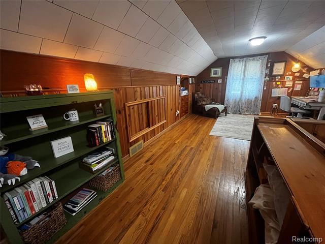 Builiding view twenty for 15854 Englewood, Allen Park, MI. 48101