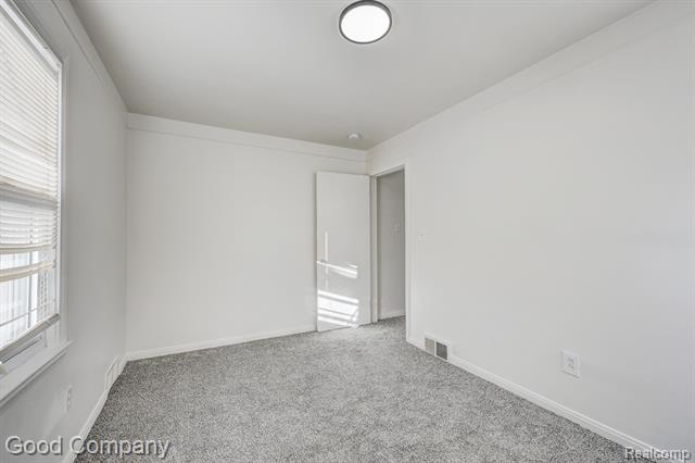 Builiding view sixteen for 967 E Shevlin, Hazel Park, MI. 48030